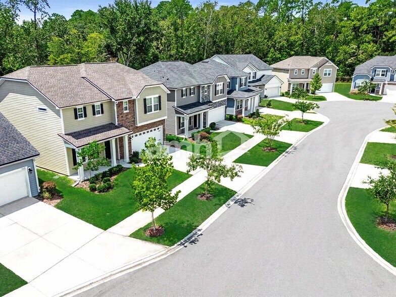 Building Photo - 3102 Creek Village Ln