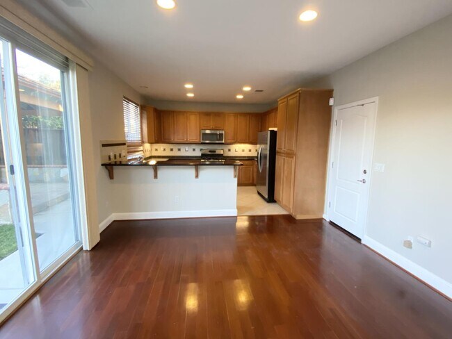 Building Photo - 2774 Gilham Ct