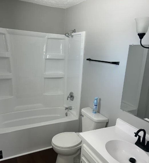 Primary full bathroom with new tub and shower, faucet, showerhead, new toilet - 2751 Hart Rd
