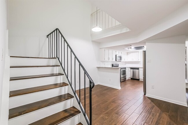 Building Photo - 5005 Georgi Ln