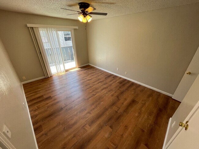 Building Photo - 3 br, 2 bath House - 2612 N Ann Arbor Ave....
