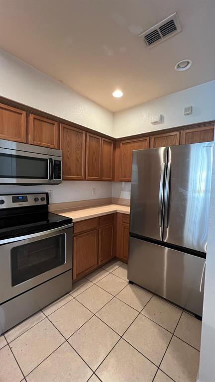 Building Photo - 3210 Holderness Dr