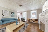 Building Photo - 986 E Warrington Ave