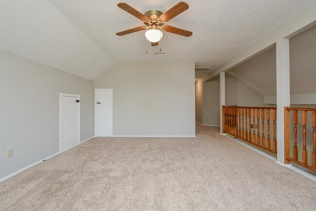 Building Photo - 2119 Landcircle Ct