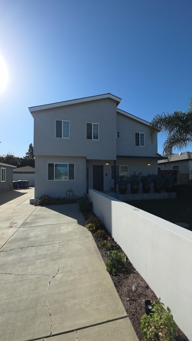 Building Photo - 15216 Morrison St