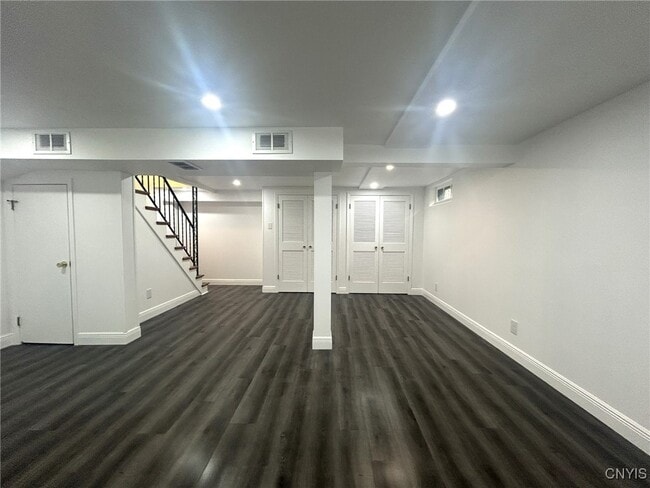 Building Photo - 810 Cosby Rd