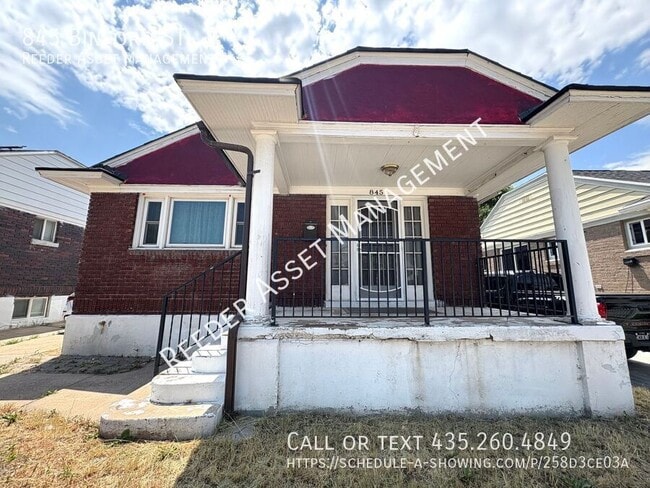 Primary Photo - 845 Binford St