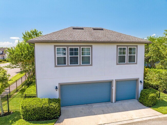 Building Photo - 8393 Laureate Blvd