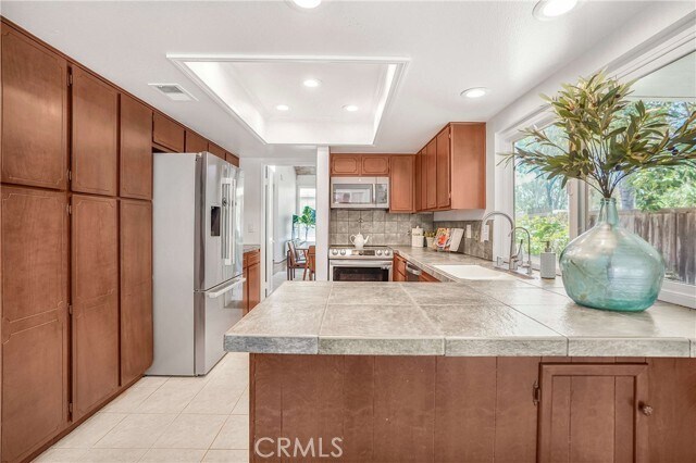 Building Photo - 5022 Tamarack Way
