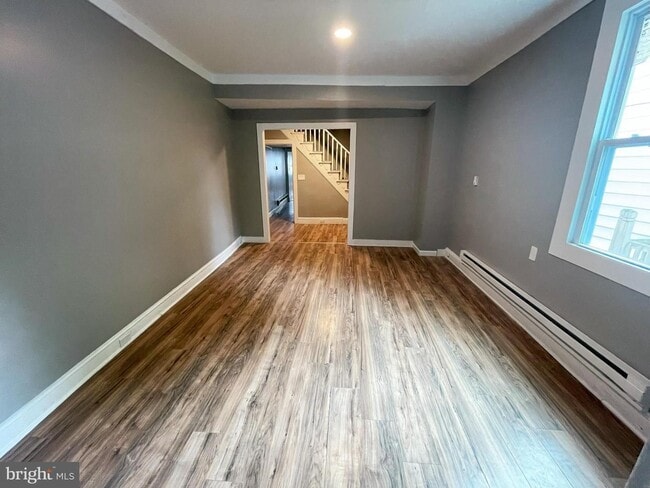 Building Photo - 3 Bedroom 1.5 Bathroom Home.