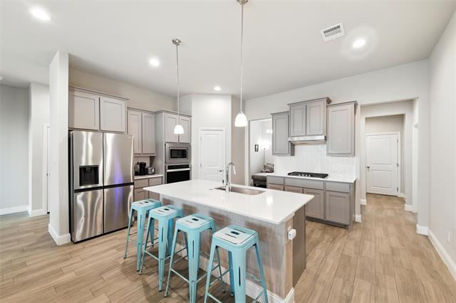 Building Photo - 3451 Hidden Holw Dr