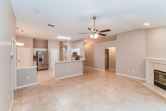 Building Photo - 391 Meadowlark Ln