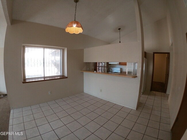 Building Photo - 2241 Seagull Dr