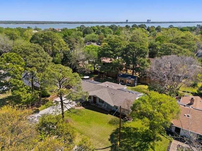Building Photo - 3612 Grandview Dr
