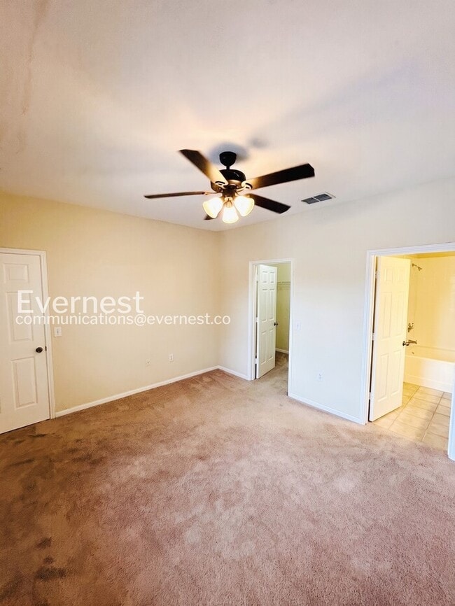 Building Photo - 2139 Chianti Pl