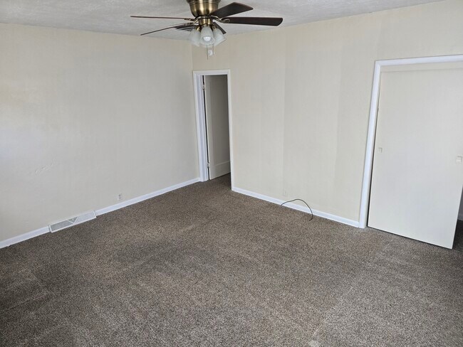 Building Photo - 418 Colorado Ave