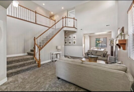 Building Photo - 755 E Meadow Marsh Dr