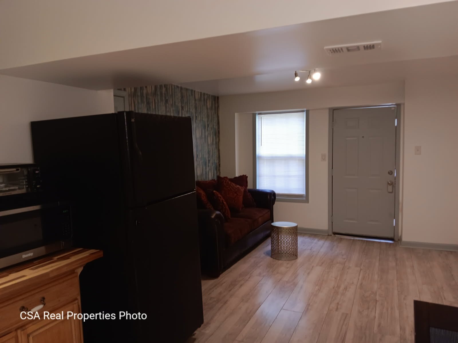 Building Photo - 1606 Bussell Pl