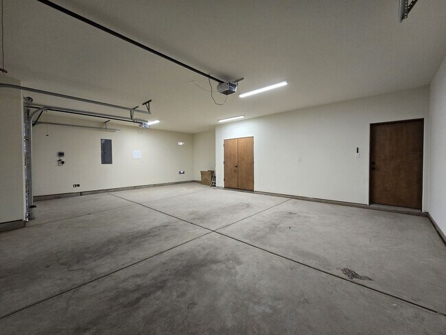 Building Photo - 12 Pinon Doblado