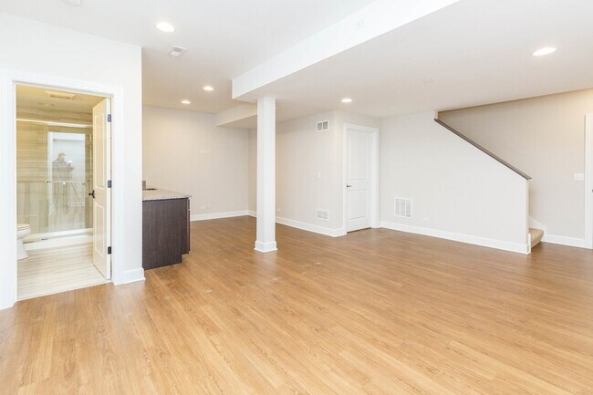 Building Photo - 10723 Clock Tower Dr