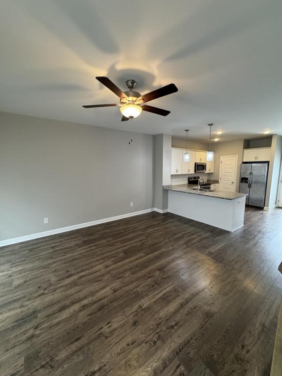 Building Photo - 244 Mansfield Dr