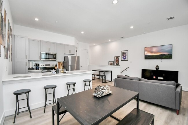 Building Photo - 4610 Indie Hts Ln