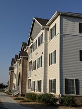 Building Photo - 15700 E Jamison Dr