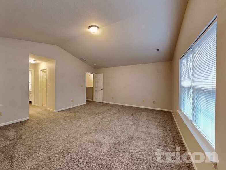 Building Photo - 87 Lasalle Ln