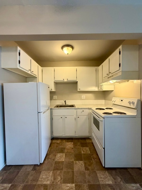 Building Photo - 1213 Sycamore St