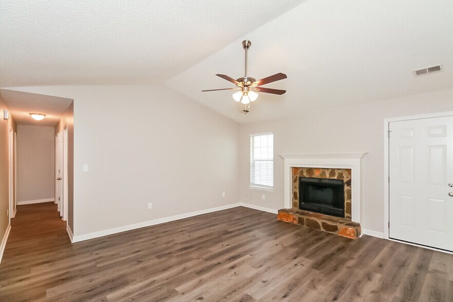 Building Photo - 1573 Glynn Ct
