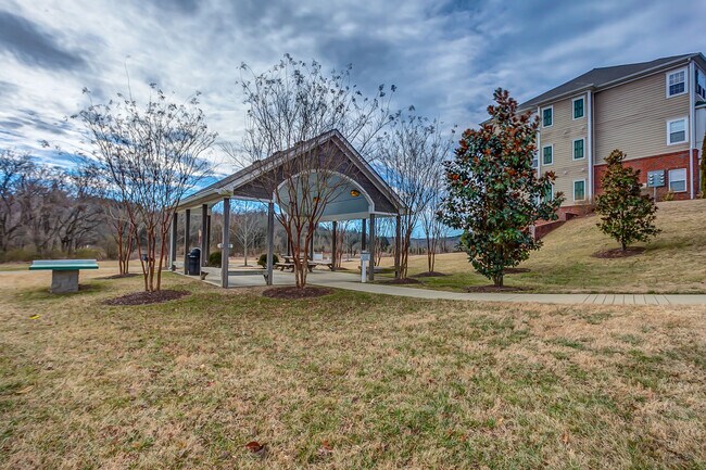 Community Pavilion - 8401 Callabee Way