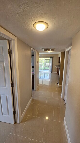 Main Entrance - 1124 SE 6th Ave