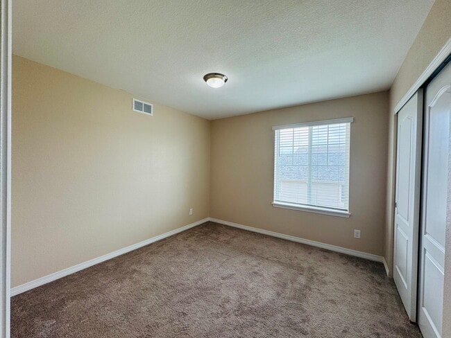 Building Photo - 16100 Azalea Ave