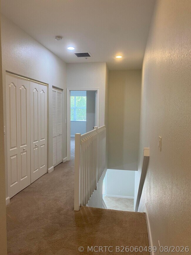 Building Photo - 9550 SW Purple Martin Way