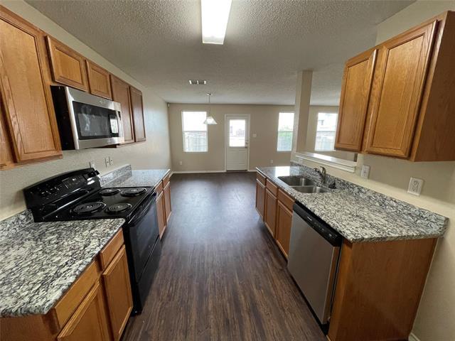 Building Photo - 2912 Crimson Clover Dr