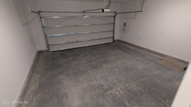 Building Photo - 15615 Thomas Crk Wy