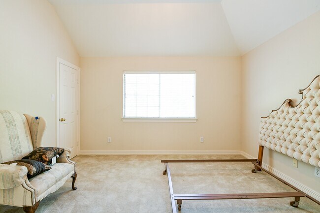 Building Photo - 3003 Grand Noble Cir