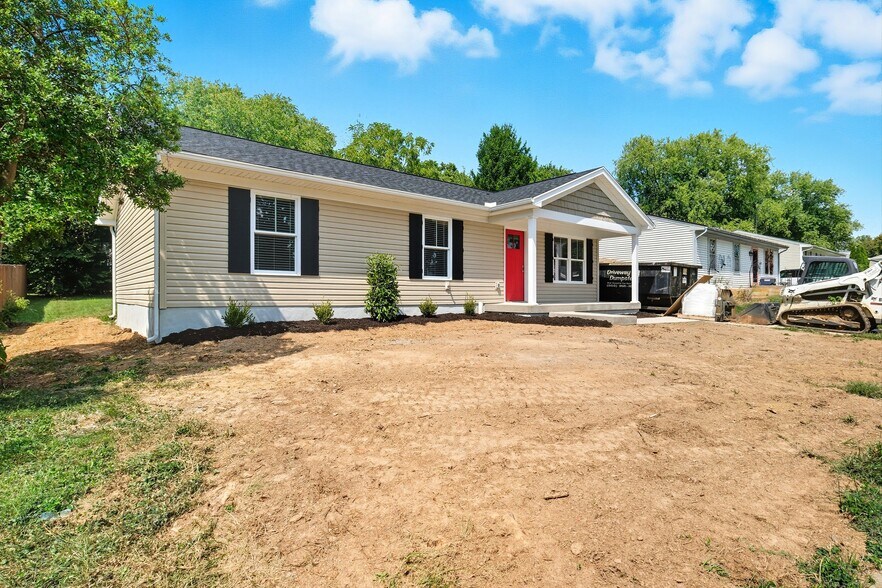 Building Photo - 6629 Ashbrooke Drive