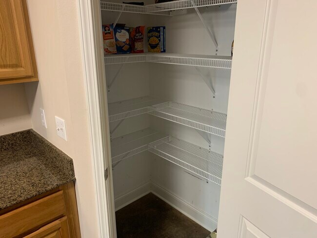 Building Photo - 17618 Avalon Terrace