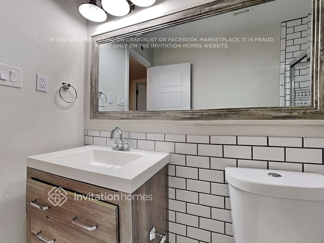 Building Photo - 1628 E Fremont Dr