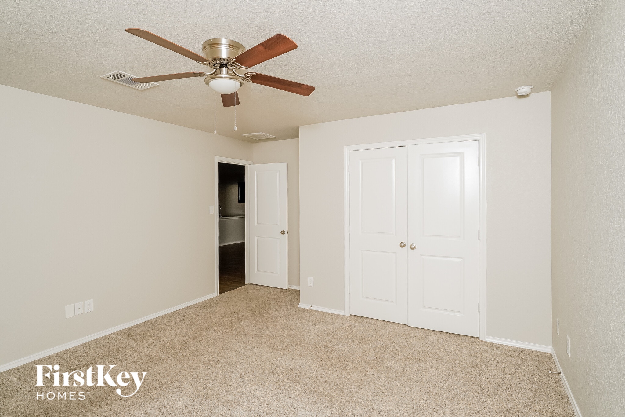 Building Photo - 1936 Heather Glen Dr