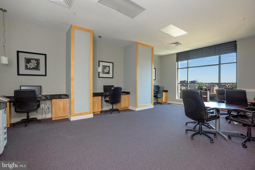 Business Center - 414 Water St