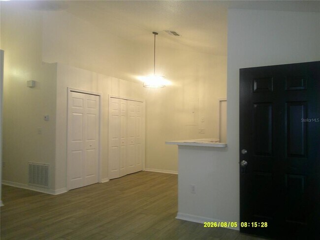 Building Photo - 437 Columbia Ave