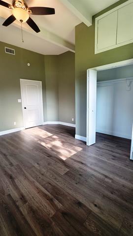 Building Photo - 323 E Grand Ave