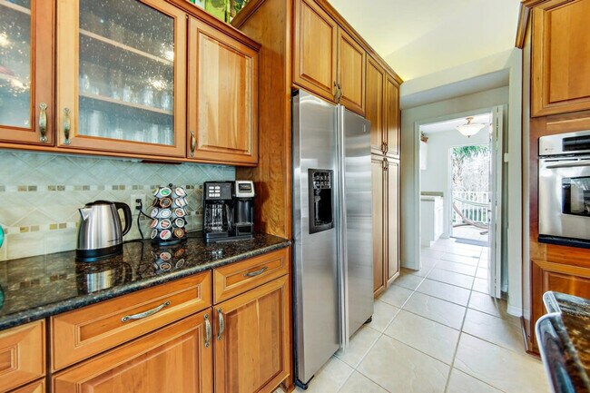 Building Photo - 24 Central Ave