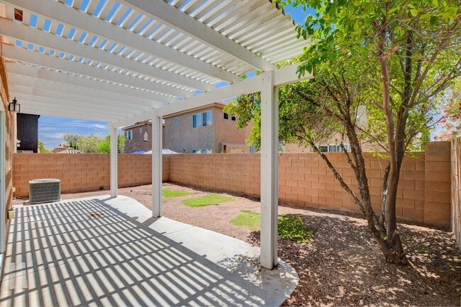 Building Photo - MARVELOUS 2 Story, 3 Bedroom Home with LOF...