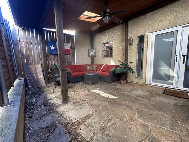 Building Photo - 3919 Cole Ave