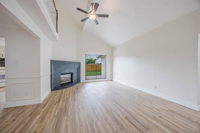 Building Photo - 907 Yellowstone Dr