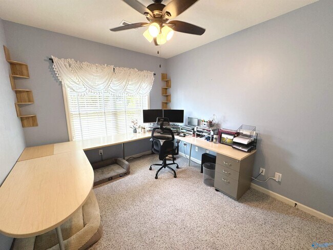 Building Photo - 2709 Thornton Cir SW