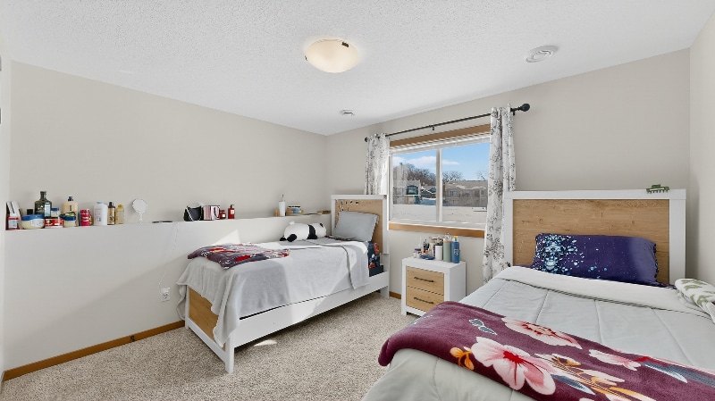 Building Photo - 2412 Hadley Hills Dr NE